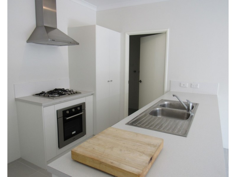 10D George Street, Rockingham WA 6168