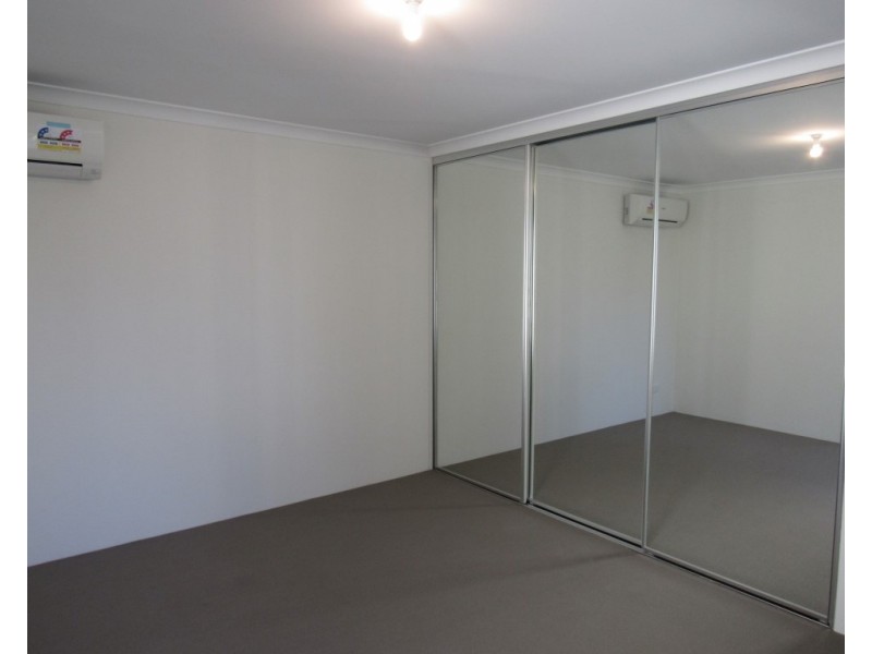 10D George Street, Rockingham WA 6168