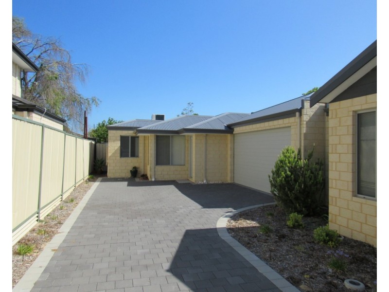 10D George Street, Rockingham WA 6168