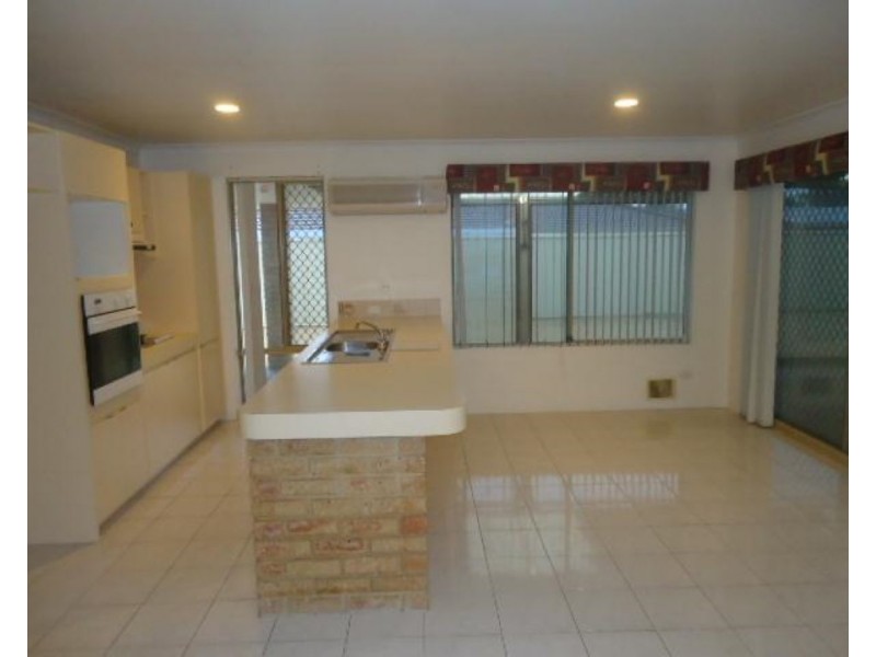 5 Shell Close, Cooloongup WA 6168