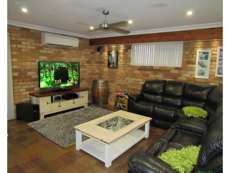 2 Turner Street, Warnbro WA 6169