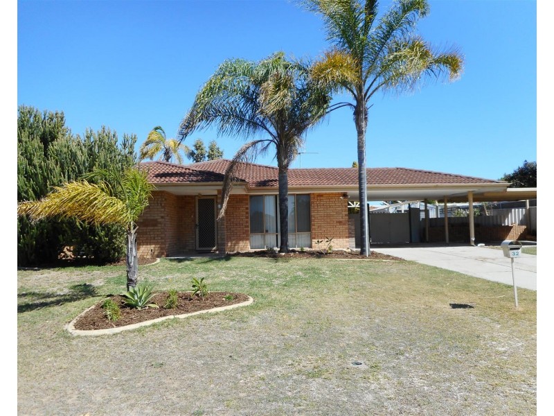 32 Georgetown Drive, Safety Bay WA 6169