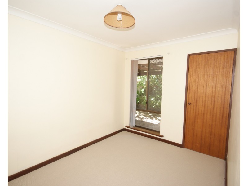 6  Pacific Court, Waikiki WA 6169