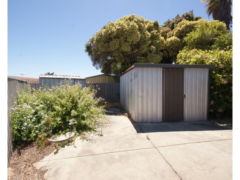 6  Pacific Court, Waikiki WA 6169