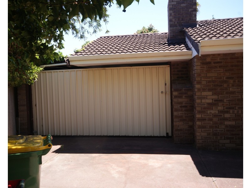 6  Pacific Court, Waikiki WA 6169