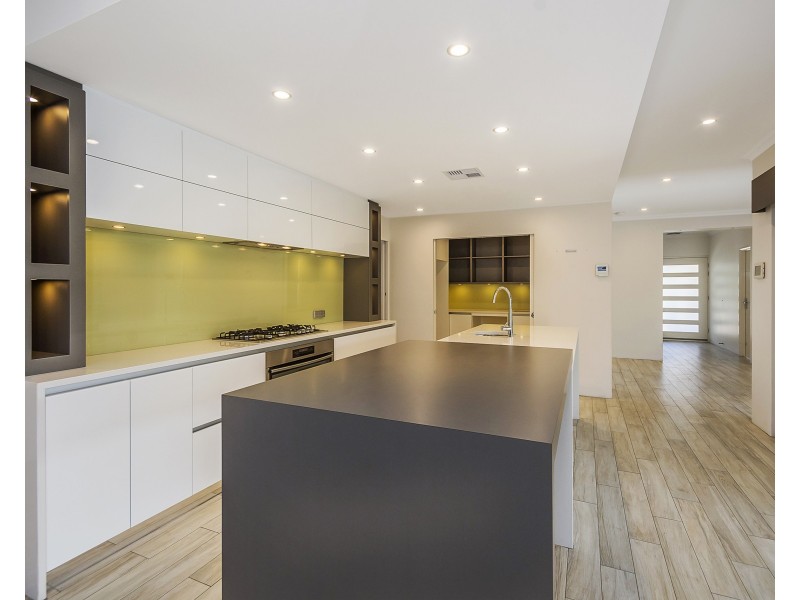 8 Magenta Crescent, Baldivis WA 6171