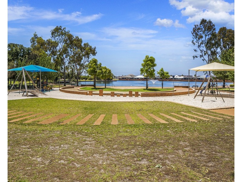 8 Magenta Crescent, Baldivis WA 6171