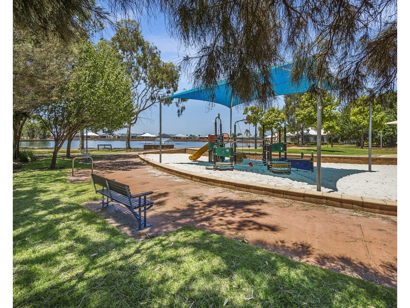 8 Magenta Crescent, Baldivis WA 6171