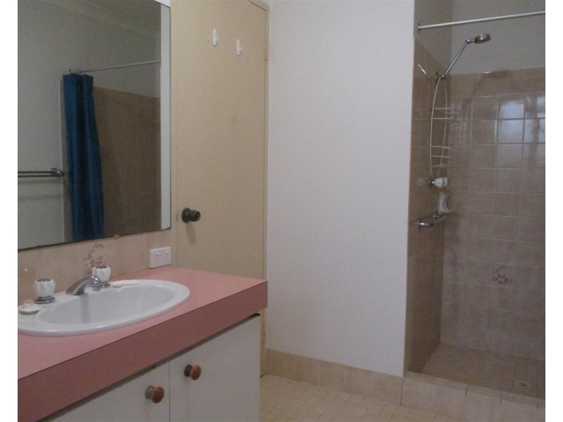 4 Elswick Street, Safety Bay WA 6169