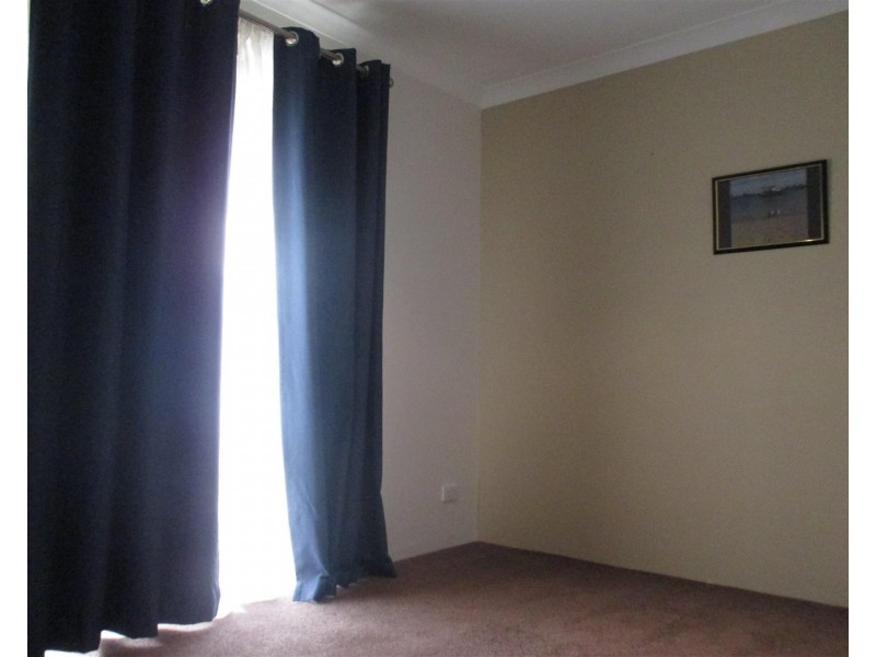 4 Elswick Street, Safety Bay WA 6169