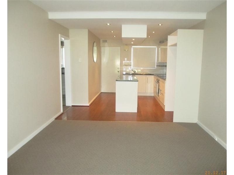 12/4 Minchinson Street, Shoalwater WA 6169
