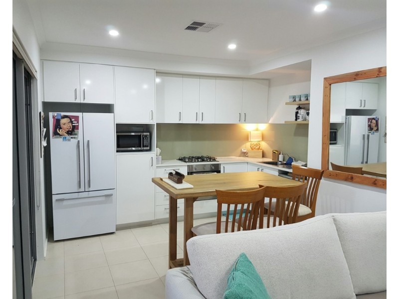 8/82 Lewington Street, Rockingham WA 6168