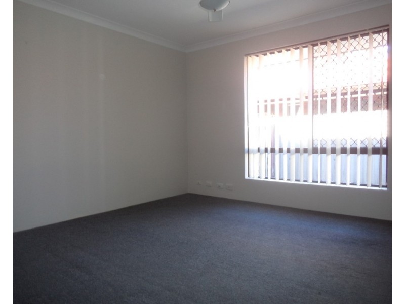 62 Unnaro Street, Hillman WA 6168