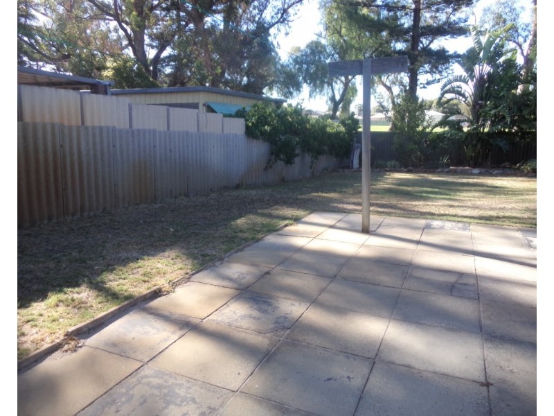 62 Unnaro Street, Hillman WA 6168