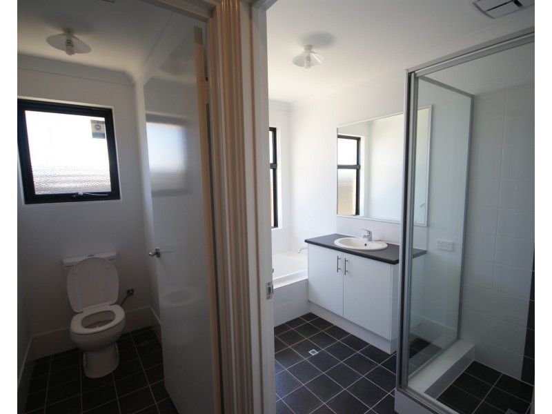 1 Daybreak Loop, Wellard WA 6170