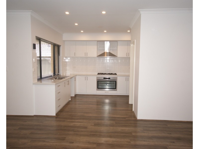 1 Daybreak Loop, Wellard WA 6170