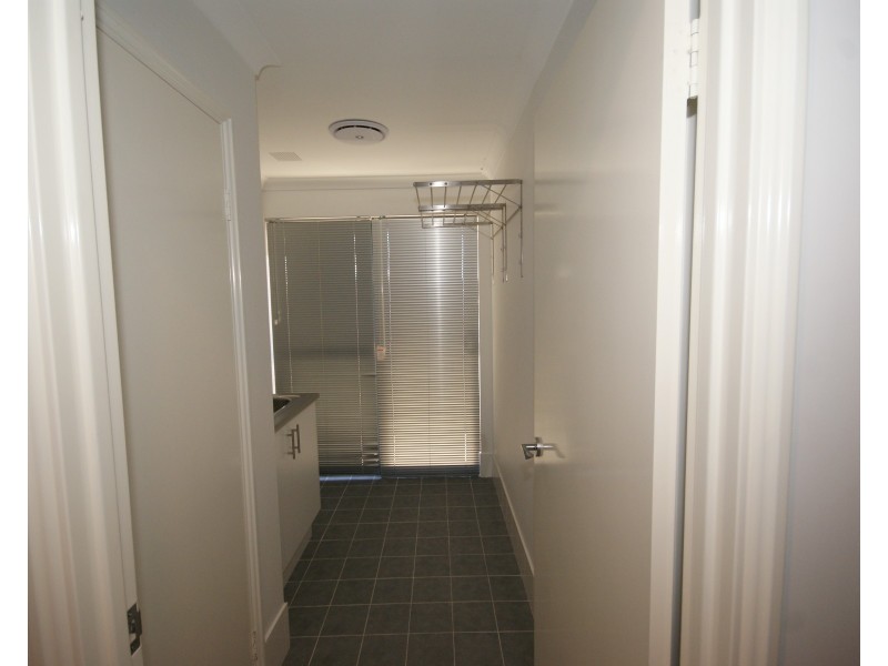 1 Daybreak Loop, Wellard WA 6170