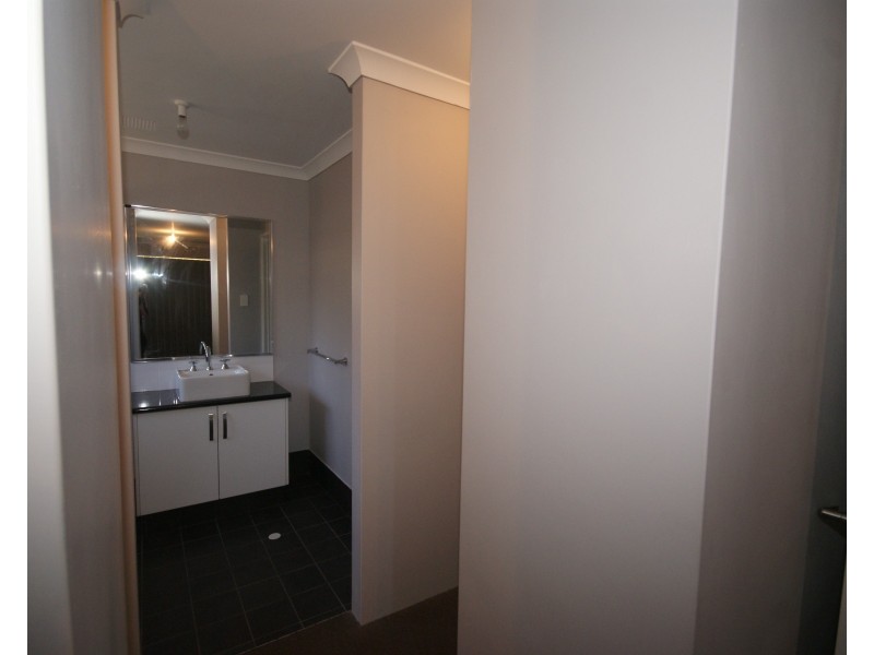 72 Daybreak Loop, Wellard WA 6170