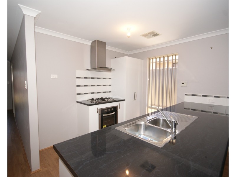 72 Daybreak Loop, Wellard WA 6170