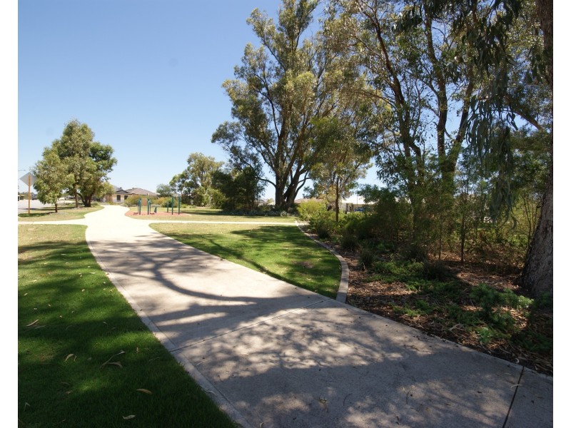 72 Daybreak Loop, Wellard WA 6170