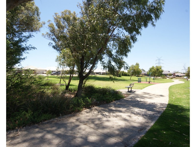 72 Daybreak Loop, Wellard WA 6170