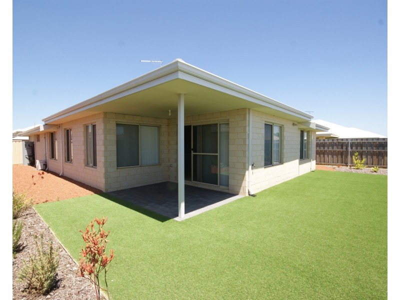 19 Quartz Avenue, Wellard WA 6170