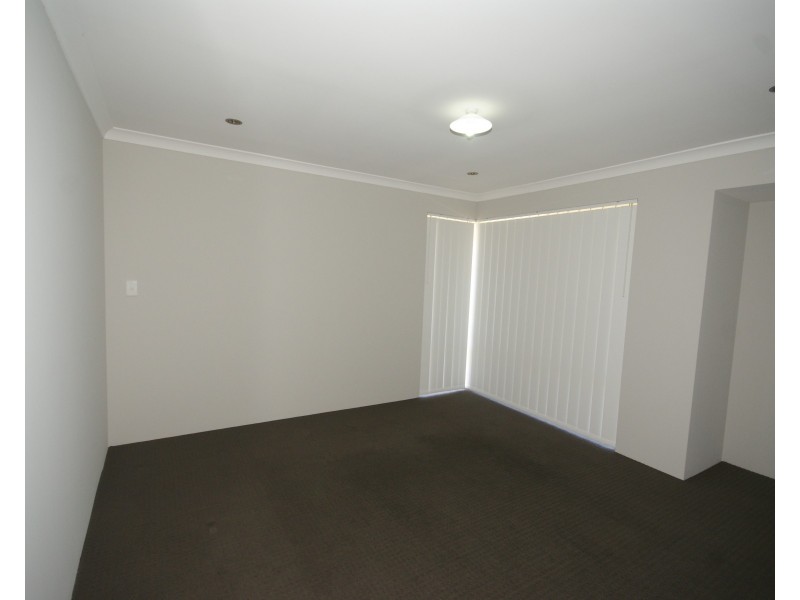 19 Quartz Avenue, Wellard WA 6170