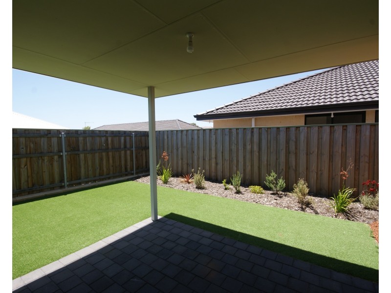 19 Quartz Avenue, Wellard WA 6170