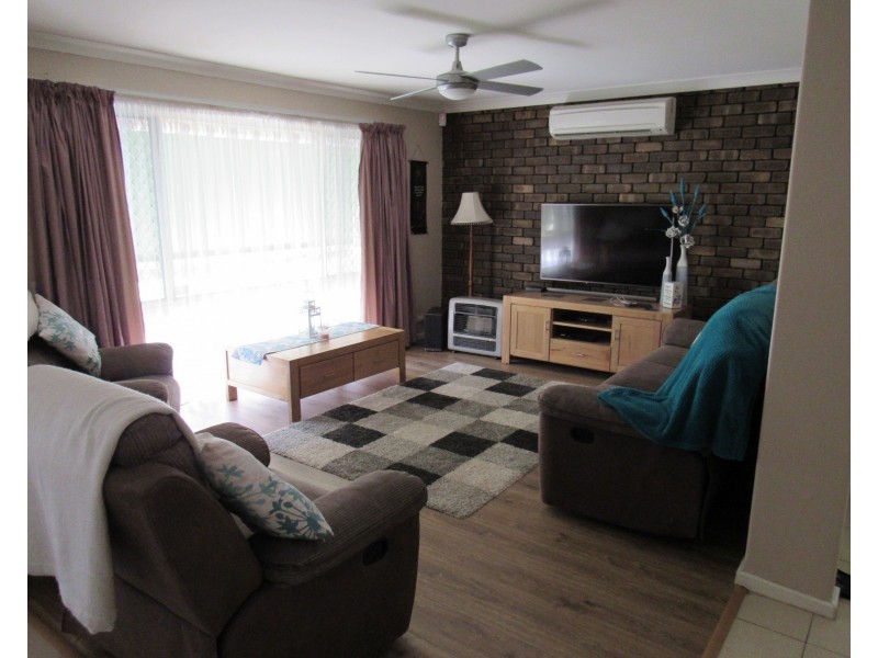 15  Palamuna Court, Hillman WA 6168