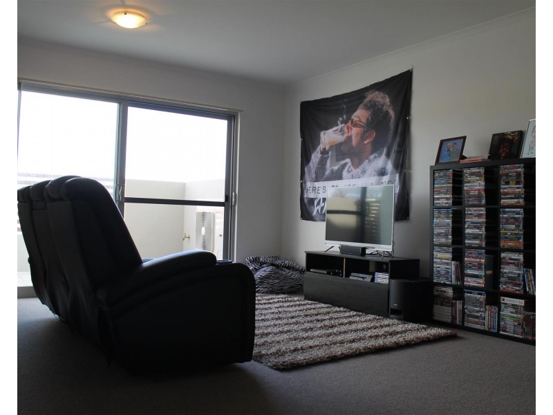 22/10 Pimlico Crescent, Wellard WA 6170