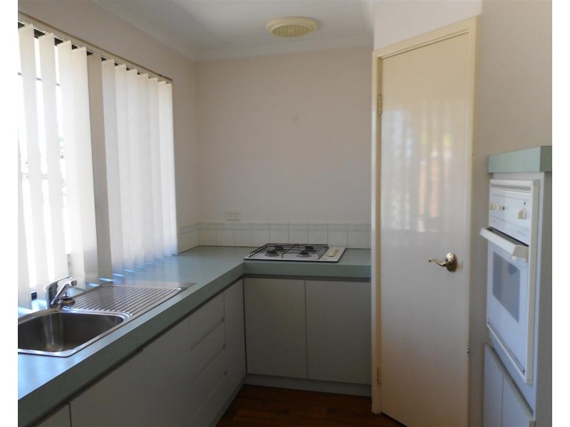 1/83 Woodbridge Drive, Cooloongup WA 6168