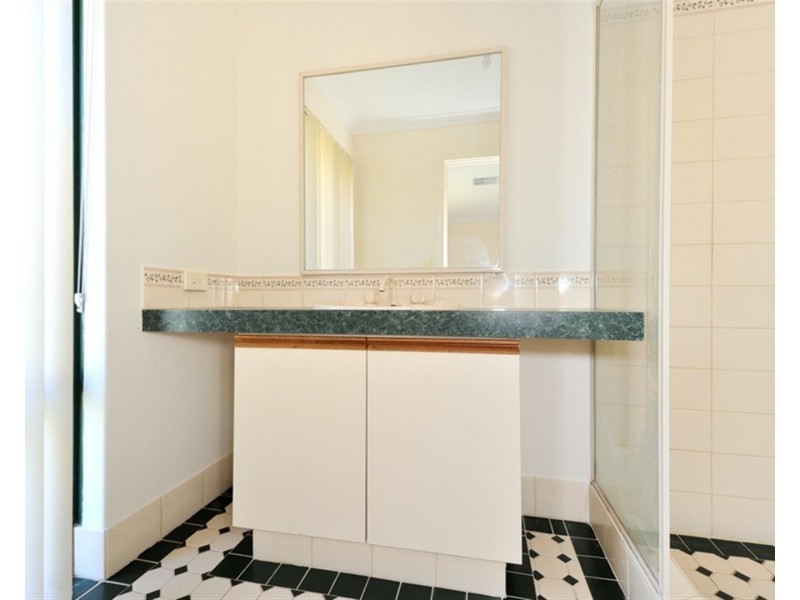 44 St Ettiene Gardens, Port Kennedy WA 6172