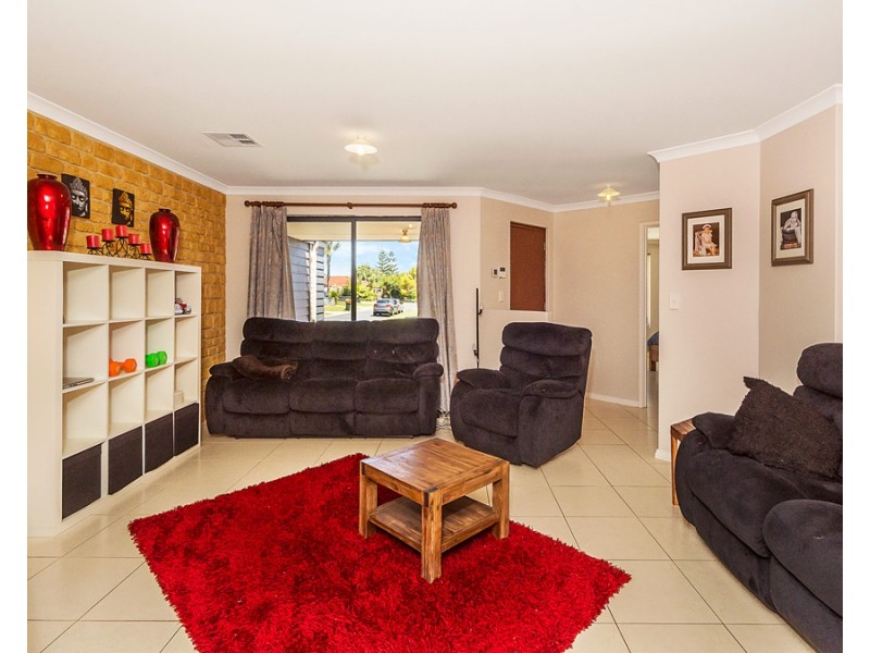 34 Moorburg Loop, Port Kennedy WA 6172