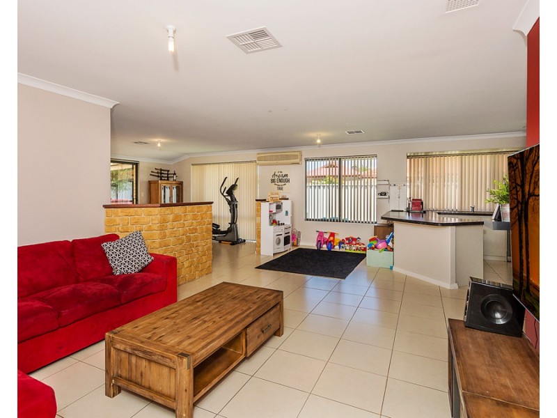 34 Moorburg Loop, Port Kennedy WA 6172
