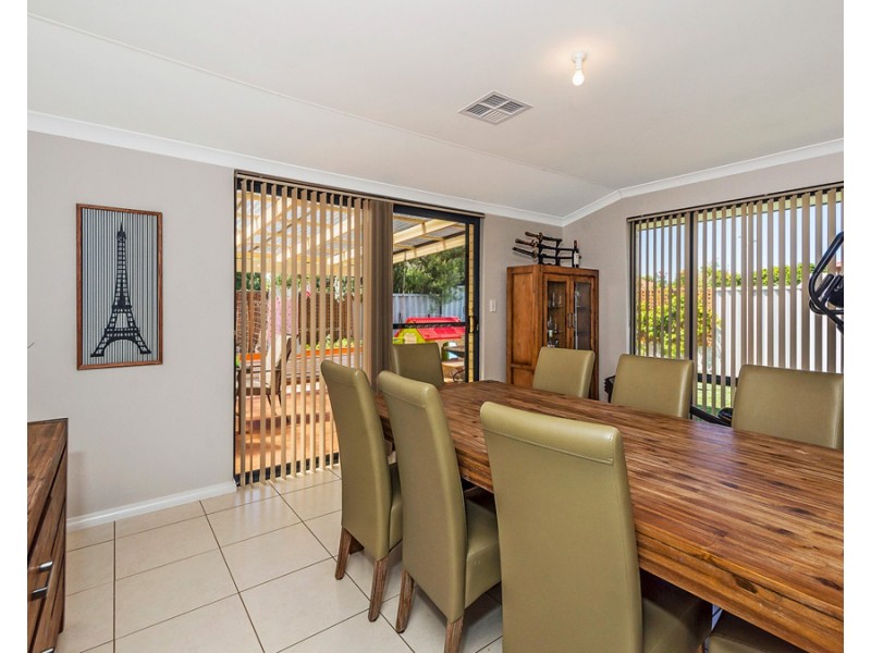 34 Moorburg Loop, Port Kennedy WA 6172