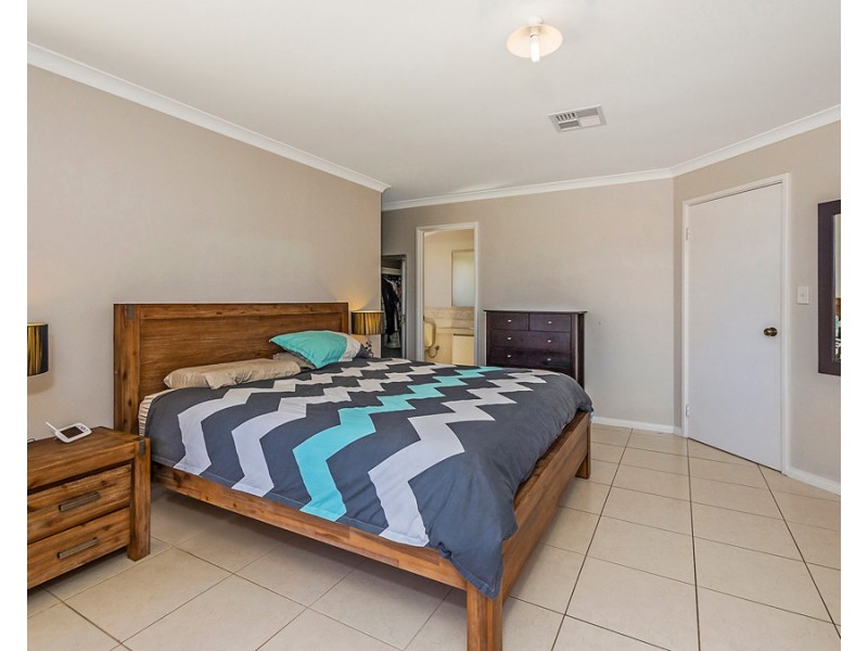 34 Moorburg Loop, Port Kennedy WA 6172