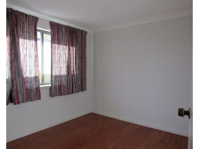 10 Viking Road, Waikiki WA 6169