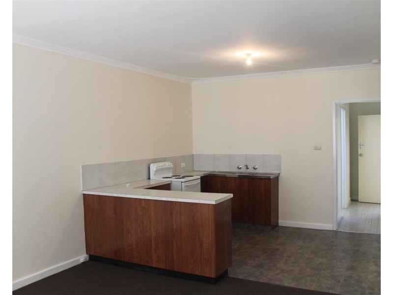 8/4 Afon Avenue, Shoalwater WA 6169