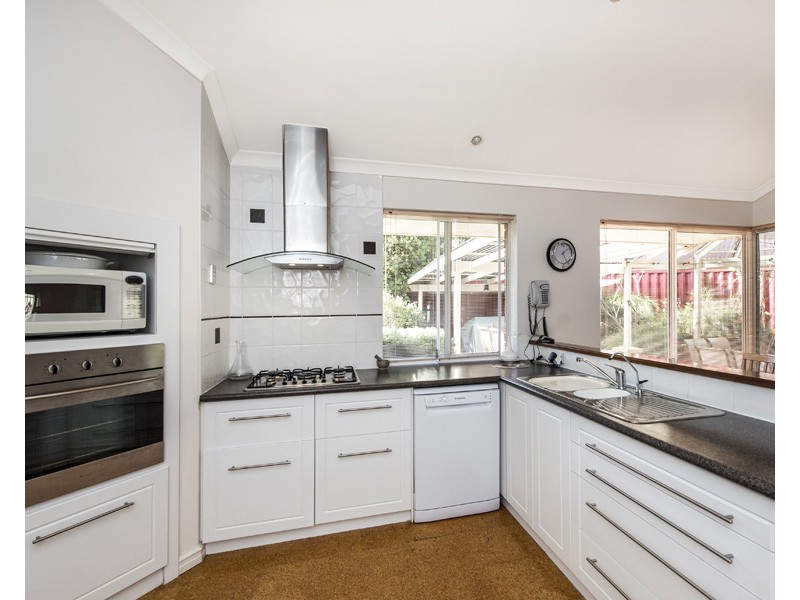 18 La Spezia Drive, Secret Harbour WA 6173