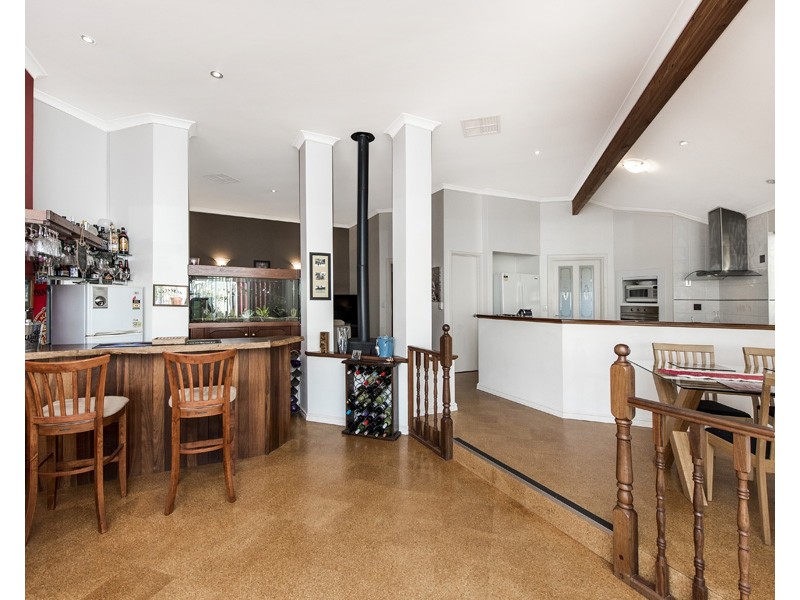 18 La Spezia Drive, Secret Harbour WA 6173