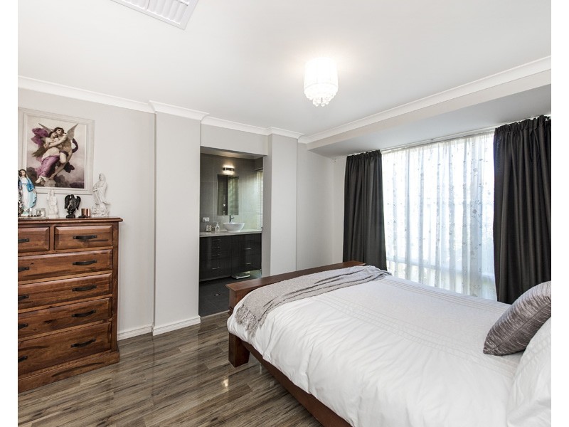 18 La Spezia Drive, Secret Harbour WA 6173