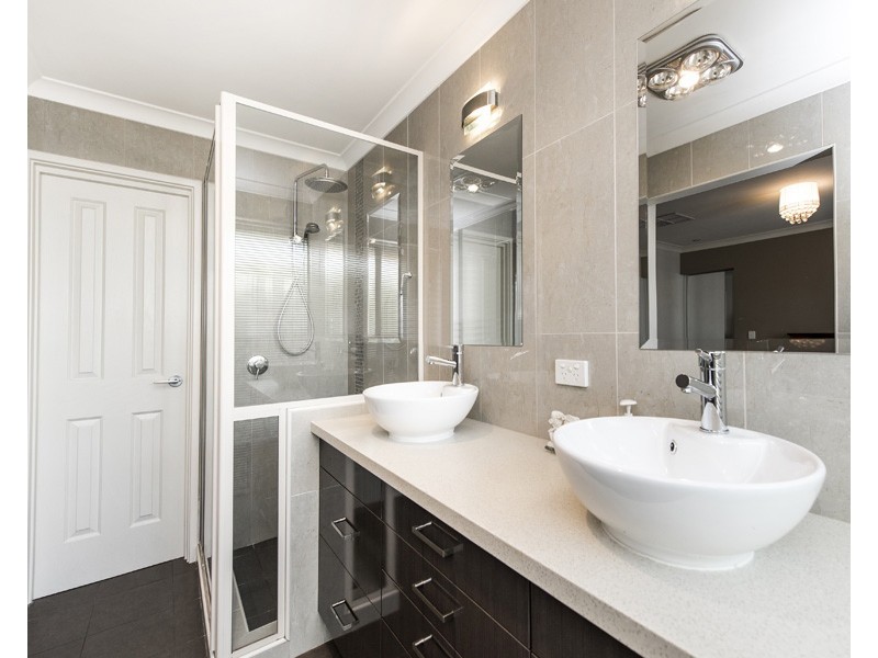 18 La Spezia Drive, Secret Harbour WA 6173