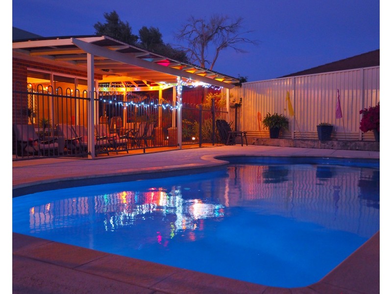 18 La Spezia Drive, Secret Harbour WA 6173