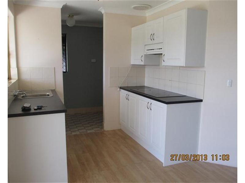 7 Moore Court, Cooloongup WA 6168