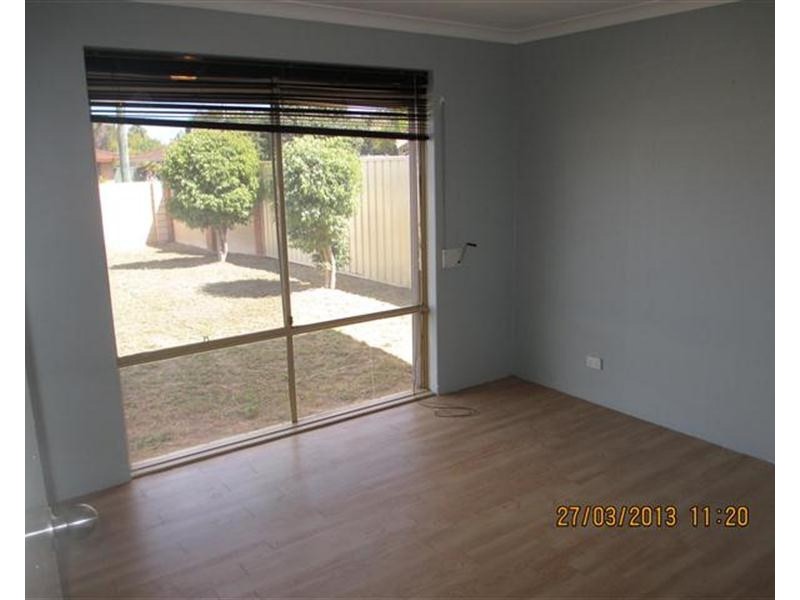 7 Moore Court, Cooloongup WA 6168