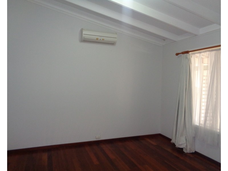 9 Ryde Close, Warnbro WA 6169