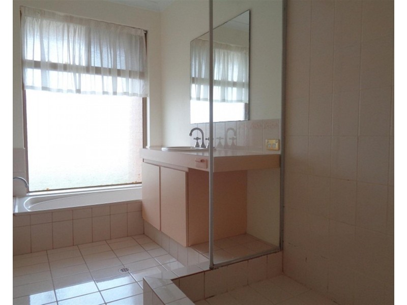 24 Welch Way, Warnbro WA 6169