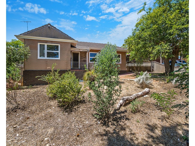 24 Budden Way, Medina WA 6167