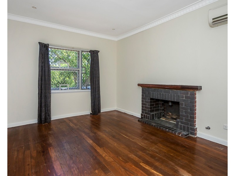 24 Budden Way, Medina WA 6167