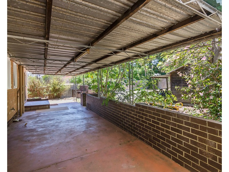 24 Budden Way, Medina WA 6167